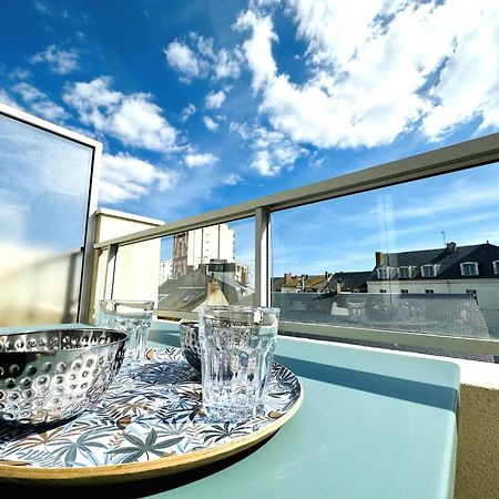 Appartement Renove Avec Gout Et Idealement Situe A Deux Pas Du Remblai 莱萨布勒-多洛讷 外观 照片
