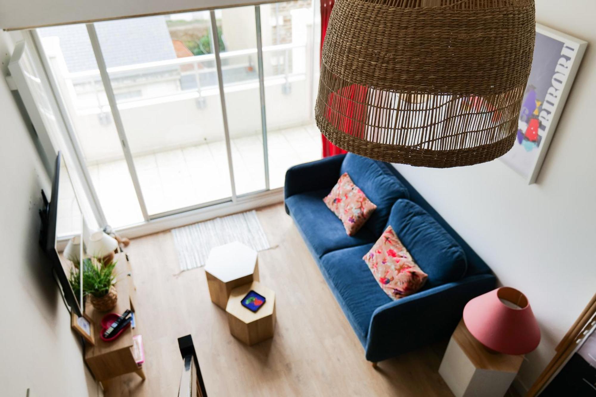 Appartement Renove Avec Gout Et Idealement Situe A Deux Pas Du Remblai 莱萨布勒-多洛讷 外观 照片