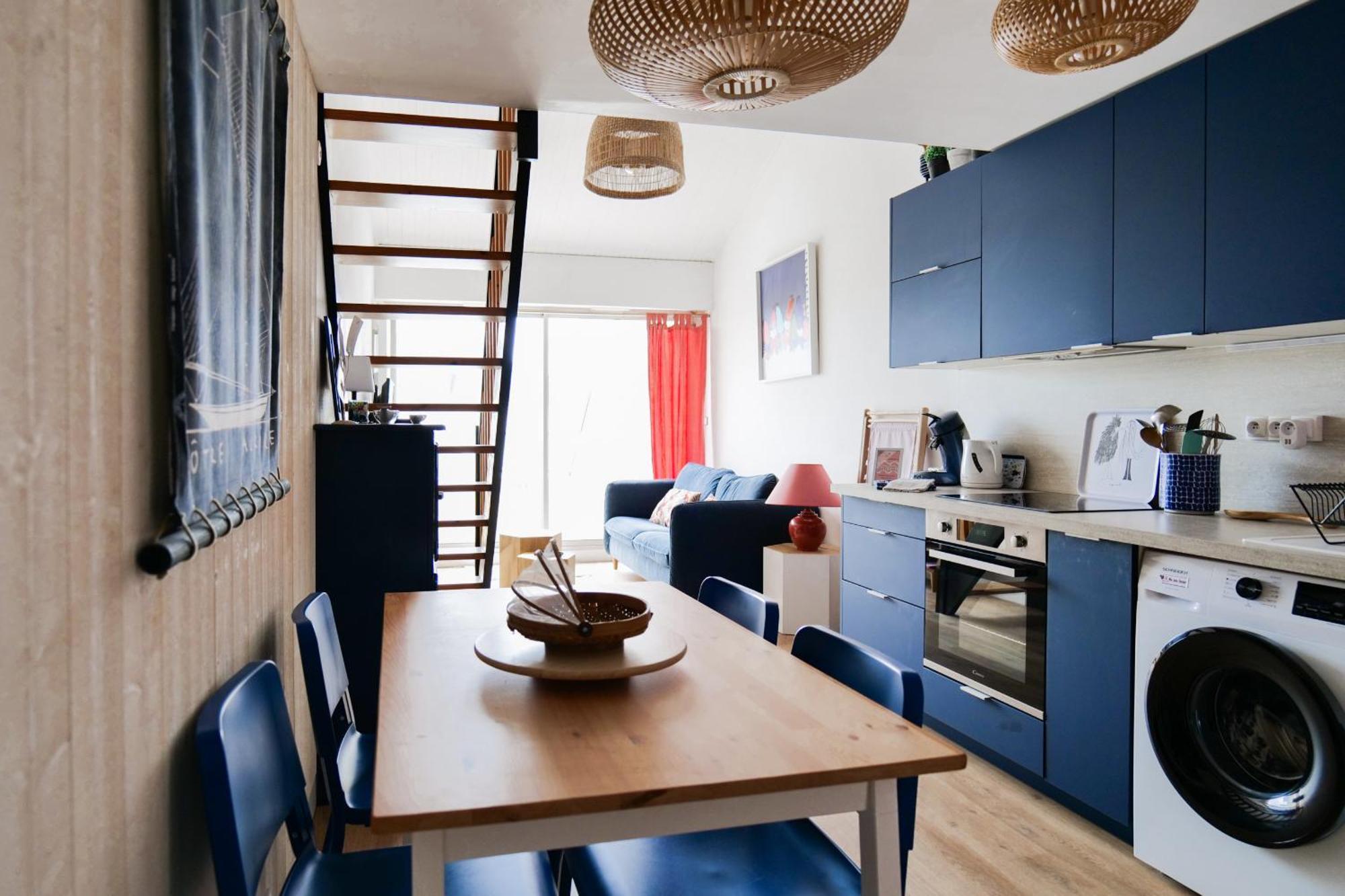 Appartement Renove Avec Gout Et Idealement Situe A Deux Pas Du Remblai 莱萨布勒-多洛讷 外观 照片