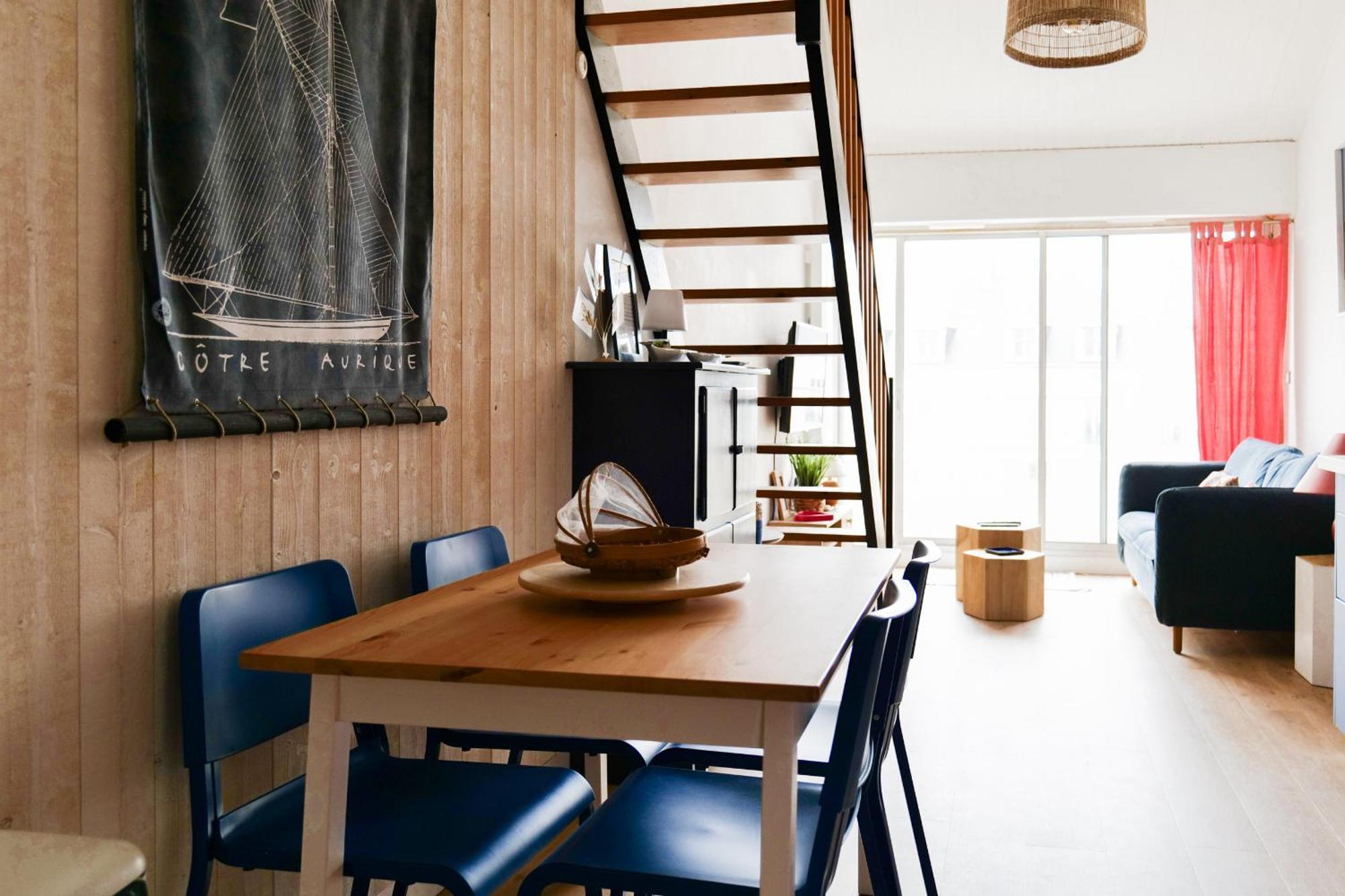 Appartement Renove Avec Gout Et Idealement Situe A Deux Pas Du Remblai 莱萨布勒-多洛讷 外观 照片