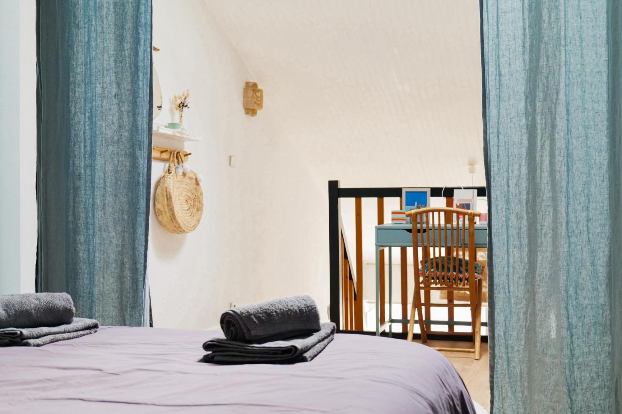 Appartement Renove Avec Gout Et Idealement Situe A Deux Pas Du Remblai 莱萨布勒-多洛讷 外观 照片